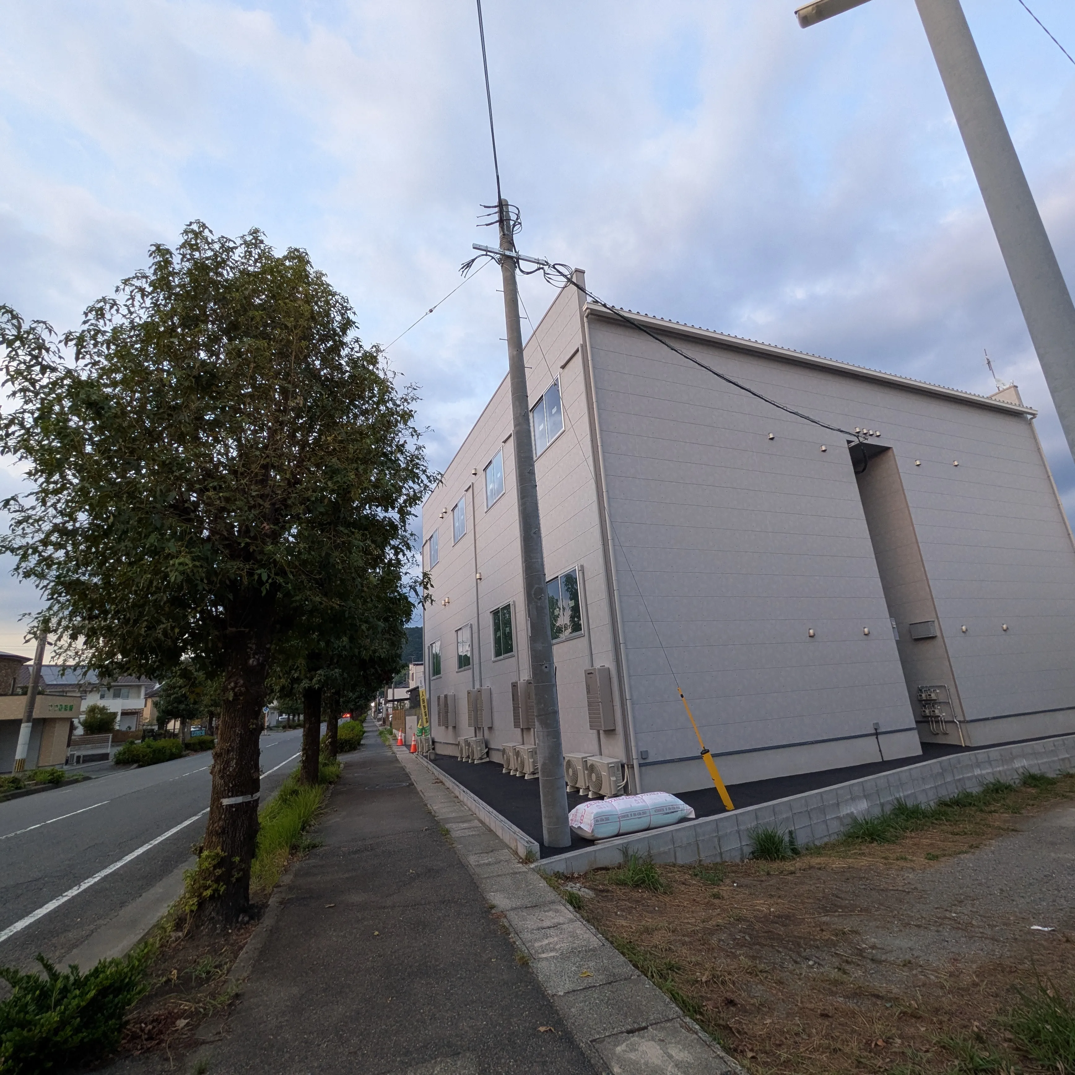 屋根工事業 本石産業です
